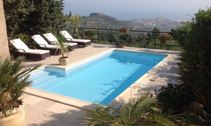 Termini Imerese Villa | Outstanding Sea & Mountain Views by day & night. Private Pool, jacuzzi