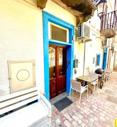 Lipari Historic Centre House | Poseidone