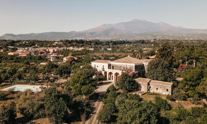 Carruba Hotel | Puleera Boutique Hotel
