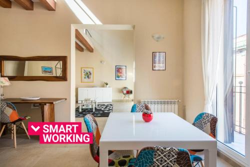 Centro Storico Apartment | Santa Cecilia Apartment by Wonderful Italy