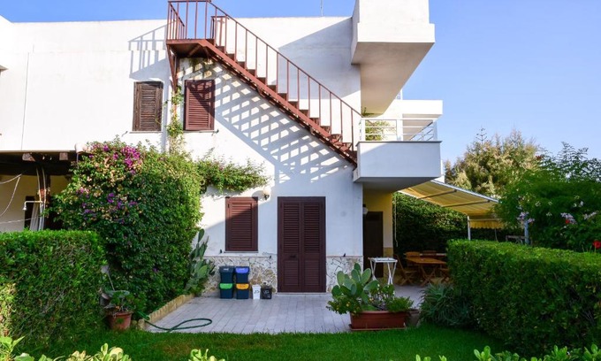 Fondo Morte Apartment | solemaremarzamemi