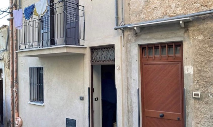 Caccamo House | Tenuta Balabaia, Townhouse