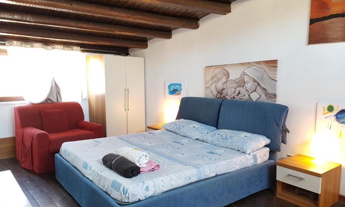 Castellammare Vucciria Apartment | " THE LOFT " sea view old historic center wifi