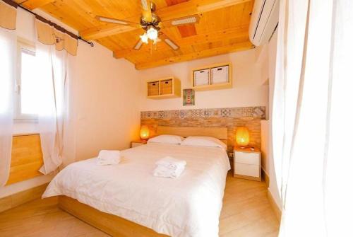 Old Town House | Tower Sea View