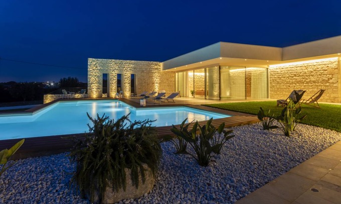 Modica Villa | Villa ∙ 4 bedrooms ∙ 7 guests