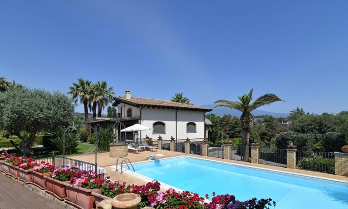 Acireale Villa | VILLA BIDDIZZA 10, Emma Villas