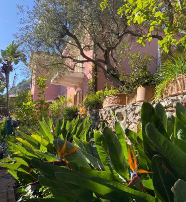Taormina House | Villa Britannia