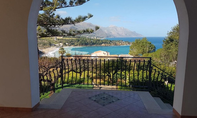 Scopello Apartment | Villa chiara molto panoramica a scopello