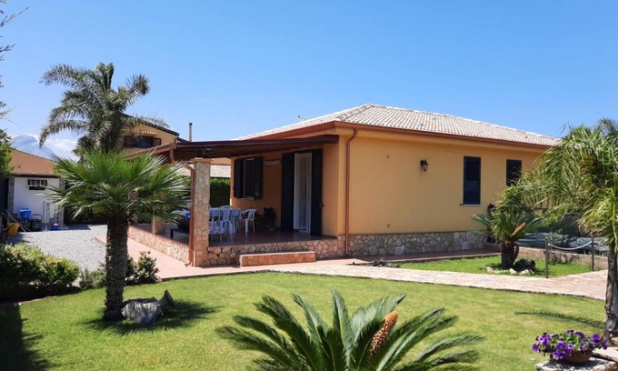 Campofelice di Roccella House | Villa del Mediterraneo