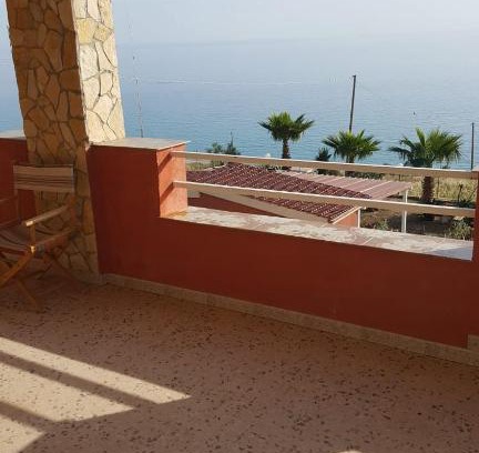 Ribera Apartment | Villa DOMiZIA Marechiaro