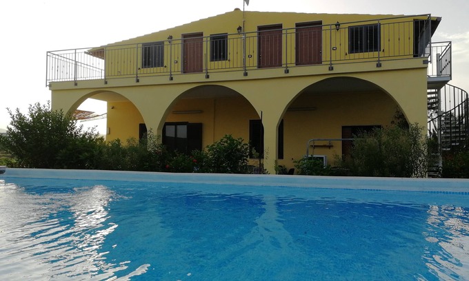 Floridia House | Villa Finaiti - LAND