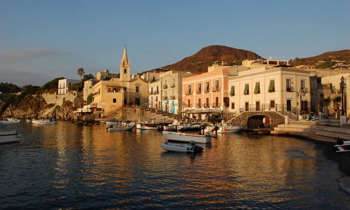 Lipari Historic Centre House | Villa Fiorentino