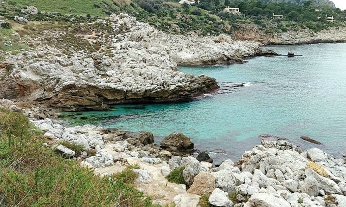 Capo Zafferano Bed & Breakfast | Villa Flavia Holidays - Room "The Moors", 50 meters from the sea