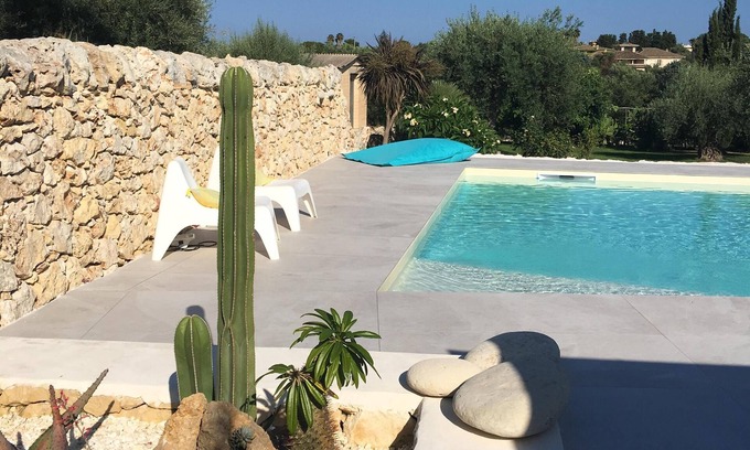 Gallina Apartment | Villa Hybla - Medea Apartment