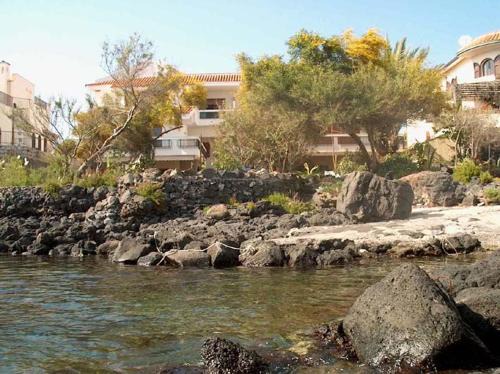 Giardini Naxos Apartment | Villa Maria