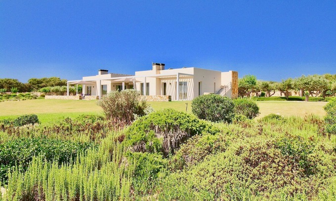Favignana Villa | VILLA PERLA - Three Bedroom Villa, Sleeps 8
