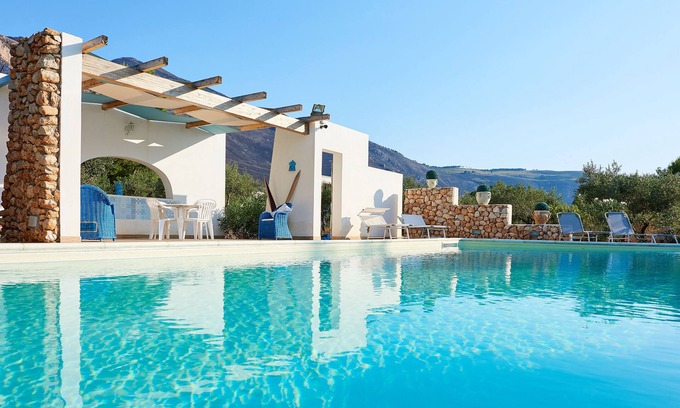 Castellammare del Golfo Villa | VILLA STERLIZIE - PRIVATE POOL OF 50 SQM - PARK, AIR CONDITIONING AND WIFI