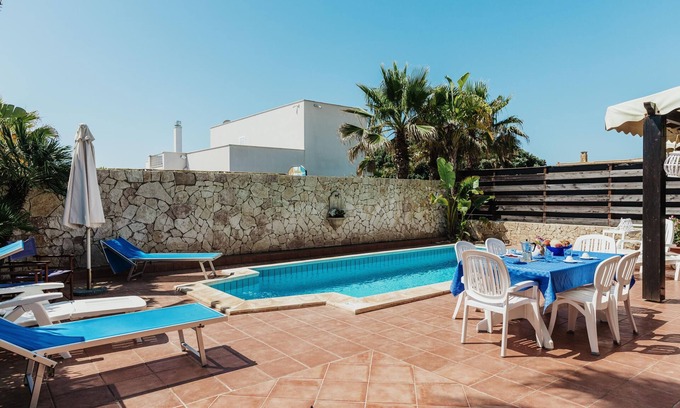 Tre Fontane Villa | Villa Tre Fontane - Campobello D...
