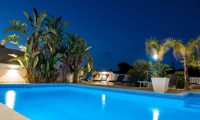 Alcamo Marina Villa | Villa with Pool 150 meters from the sea 10 beds wi fi 3 bedrooms 3 bathrooms or c