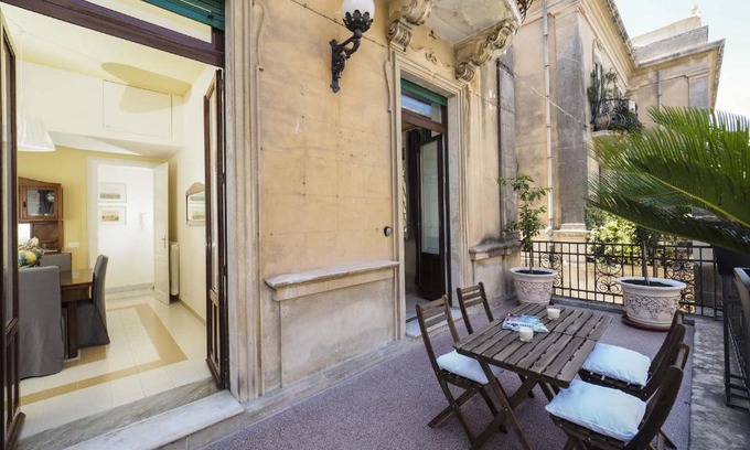 Noto Apartment | Zia Emma