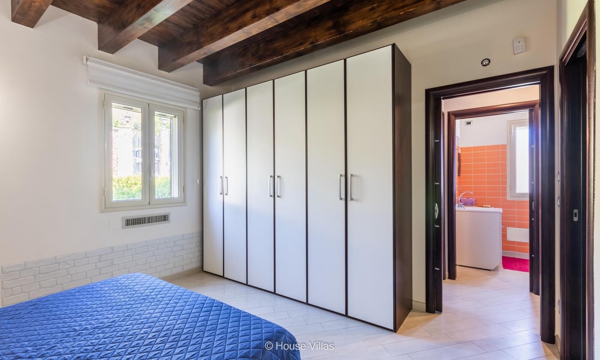 Avola Villa | Villa Zora in Avola With 4 Bedrooms and 3 Bathrooms