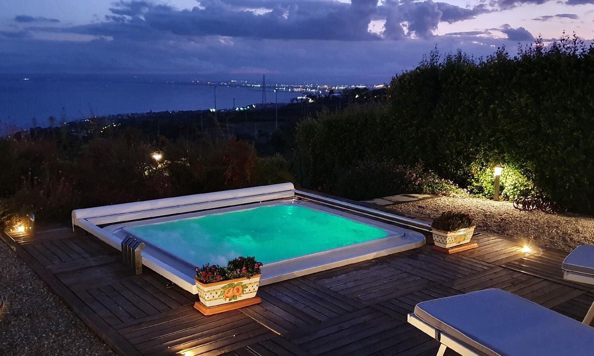 Vampolieri I House | Cyclops House. Amazing View and Private mini Spa