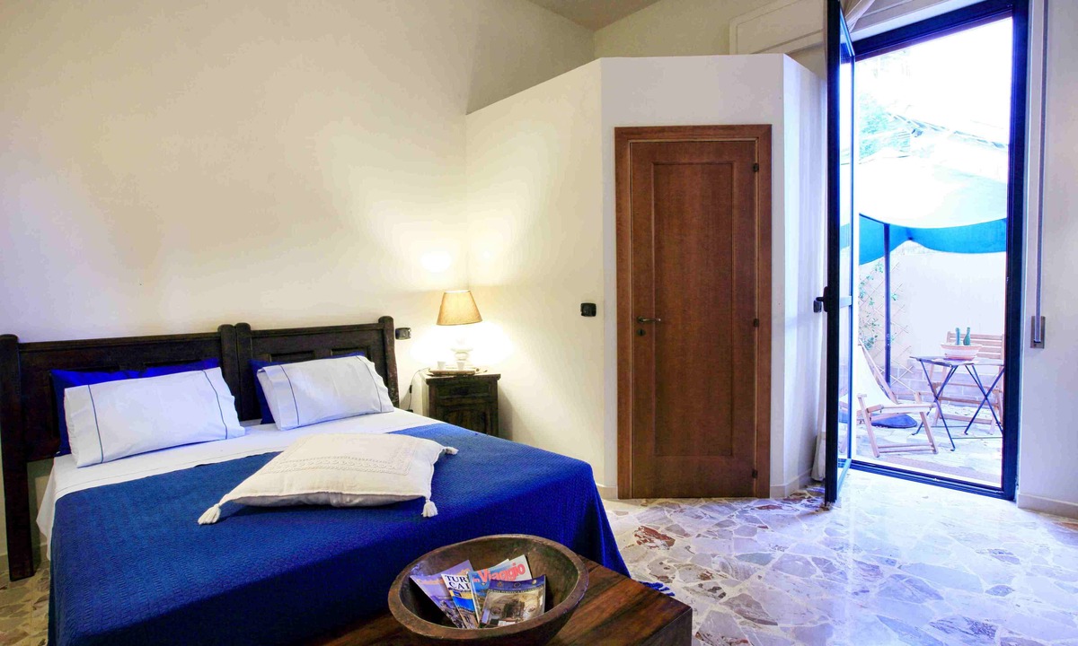 Locri Bed & Breakfast | Kalinikta B&B