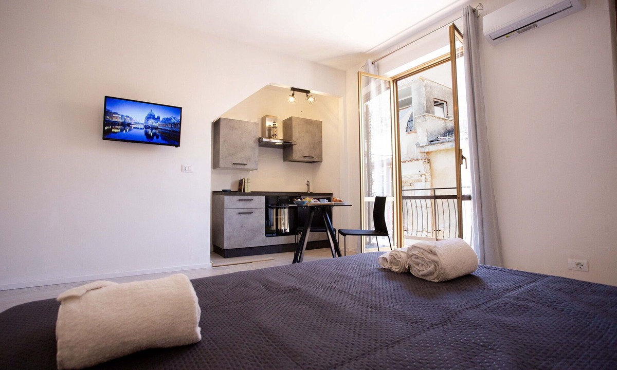Monreale Apartment | Apartment in Monreale with 0 bedrooms sleeps 2
