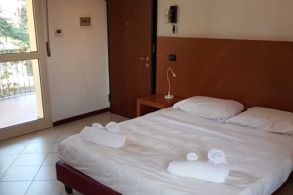 Monticelli Terme Apartment | IL RAMPICANTE MONTICELLI TERME