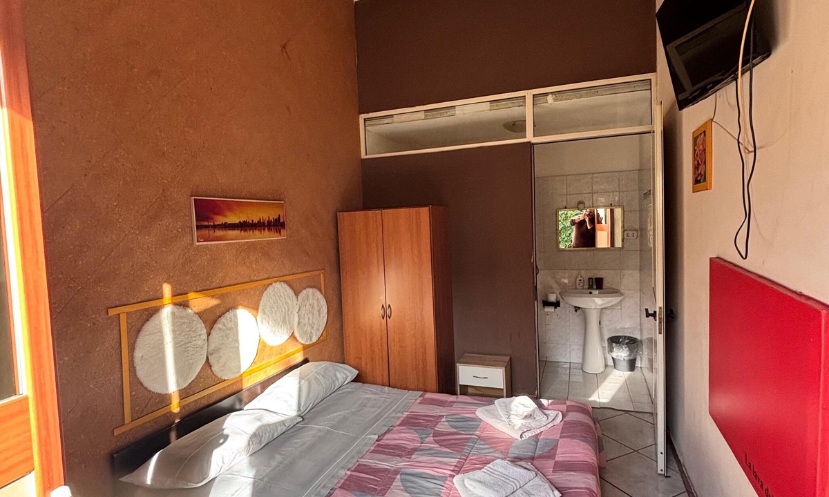 Scillichenti House | Rifugio di Stazzo Holiday Home for Groups of 20 People