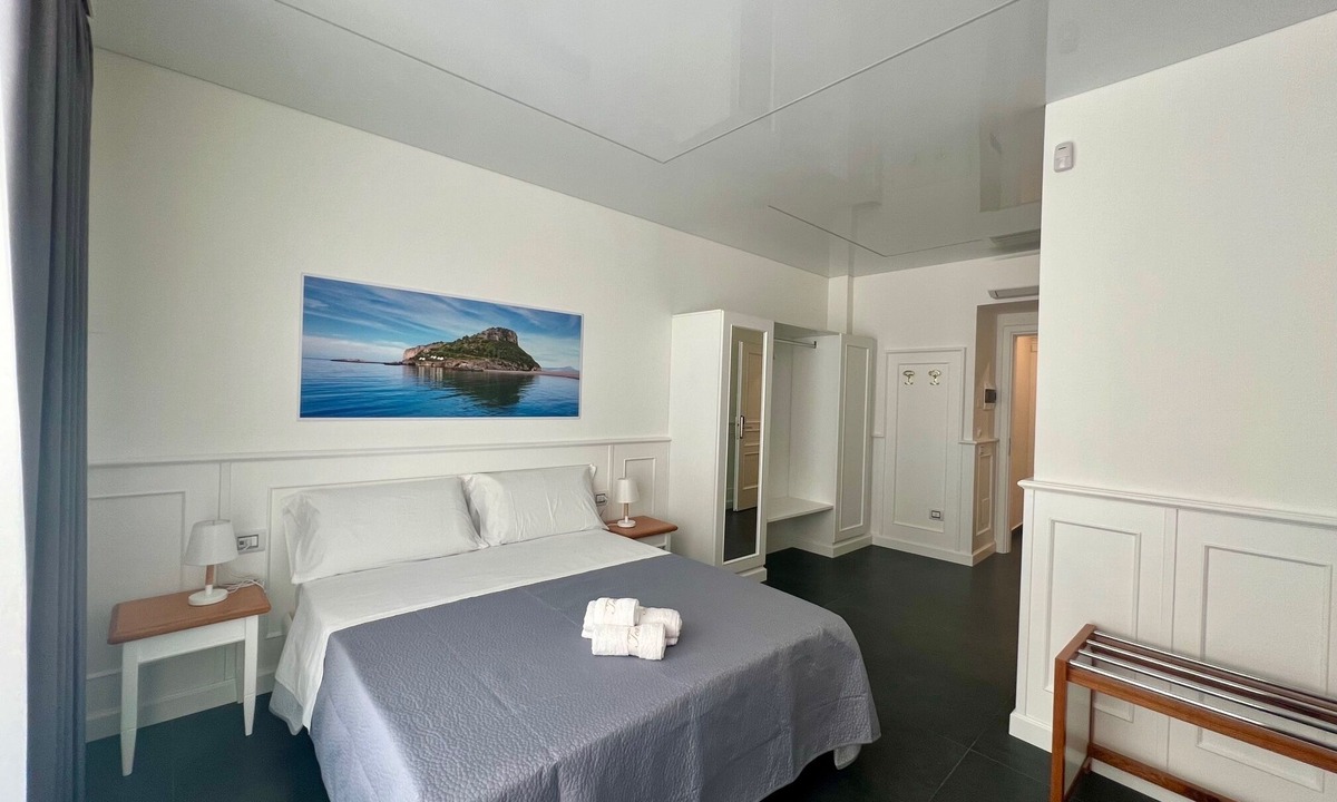 Praia a Mare House | Tea Luxury