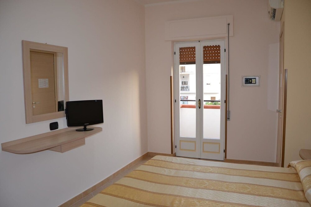 Isola di Capo Rizzuto Hotel | Hotel Residence Florida