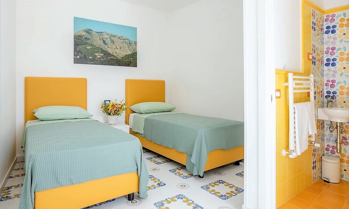 Moiano Apartment | Angolo Di Paradiso, Newly refurbished apartment with hot tub and terrace near Sorrento