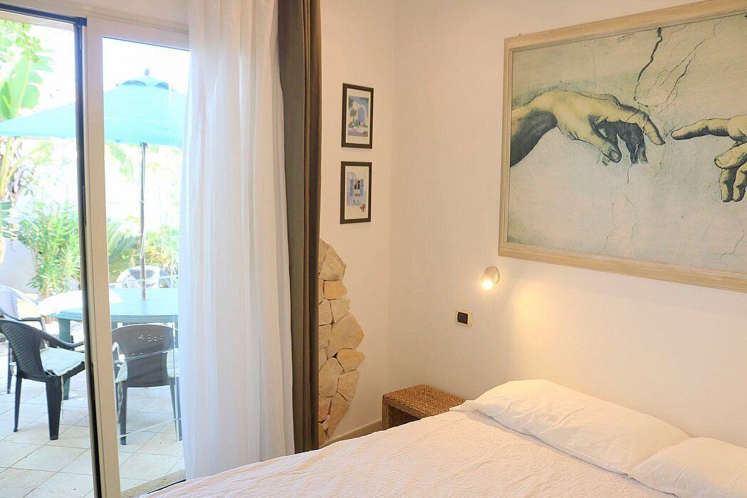 Agnone Bagni House | Casa Libezia: A welcoming apartment located right on the beach, with Free WI-FI.