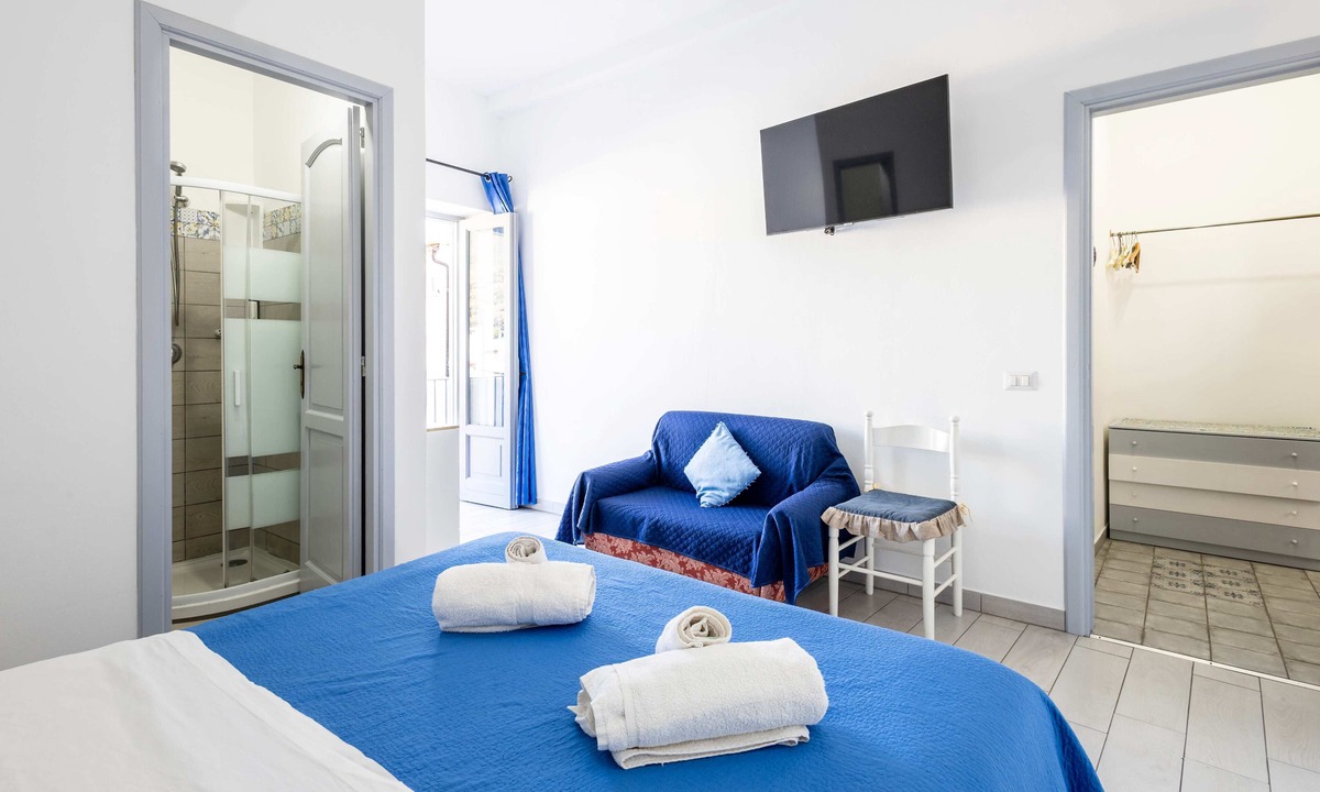 Lipari Historic Centre Condo | LO NARDO ACCOMMODATION