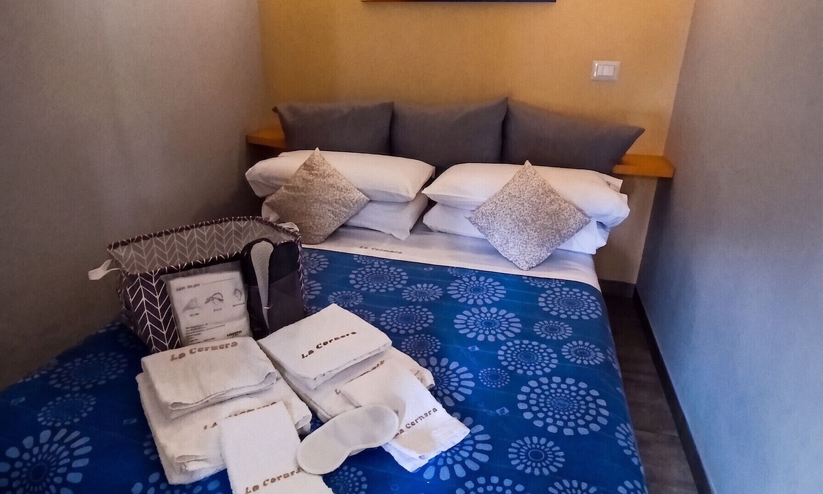 Aci Trezza Apartment | Homerez - Sea view apartment in Aci Trezza