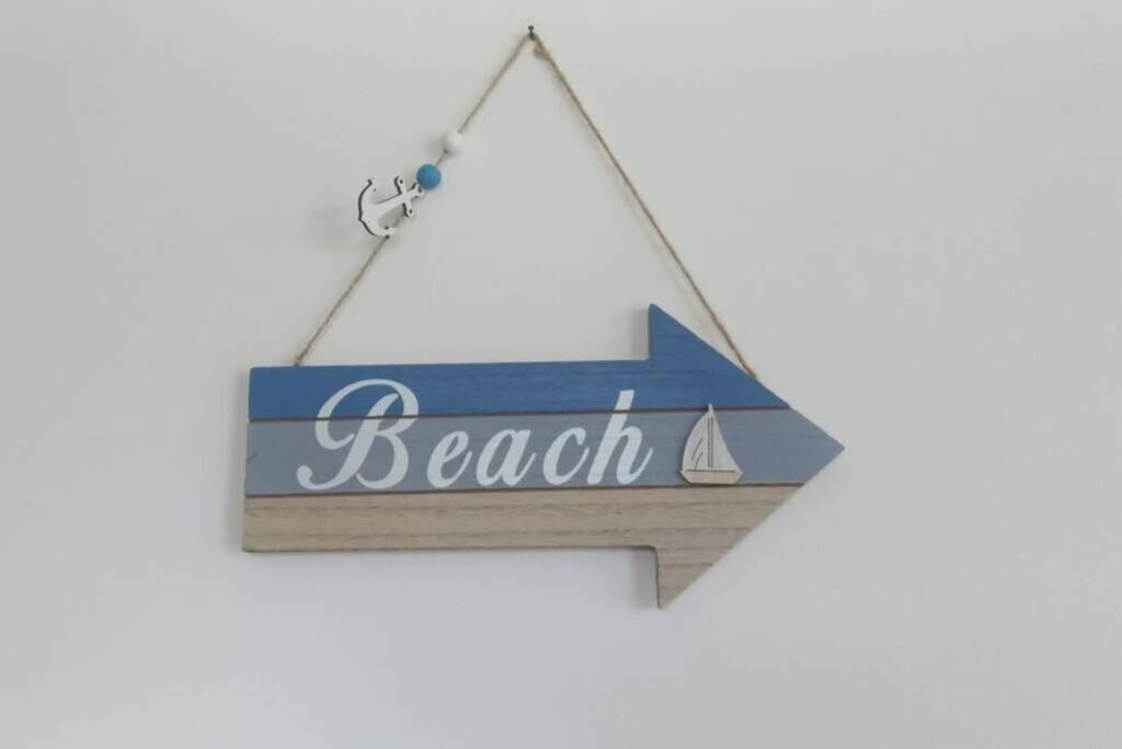 Campofelice di Roccella Apartment | By the sea with private beach near Cefalù.