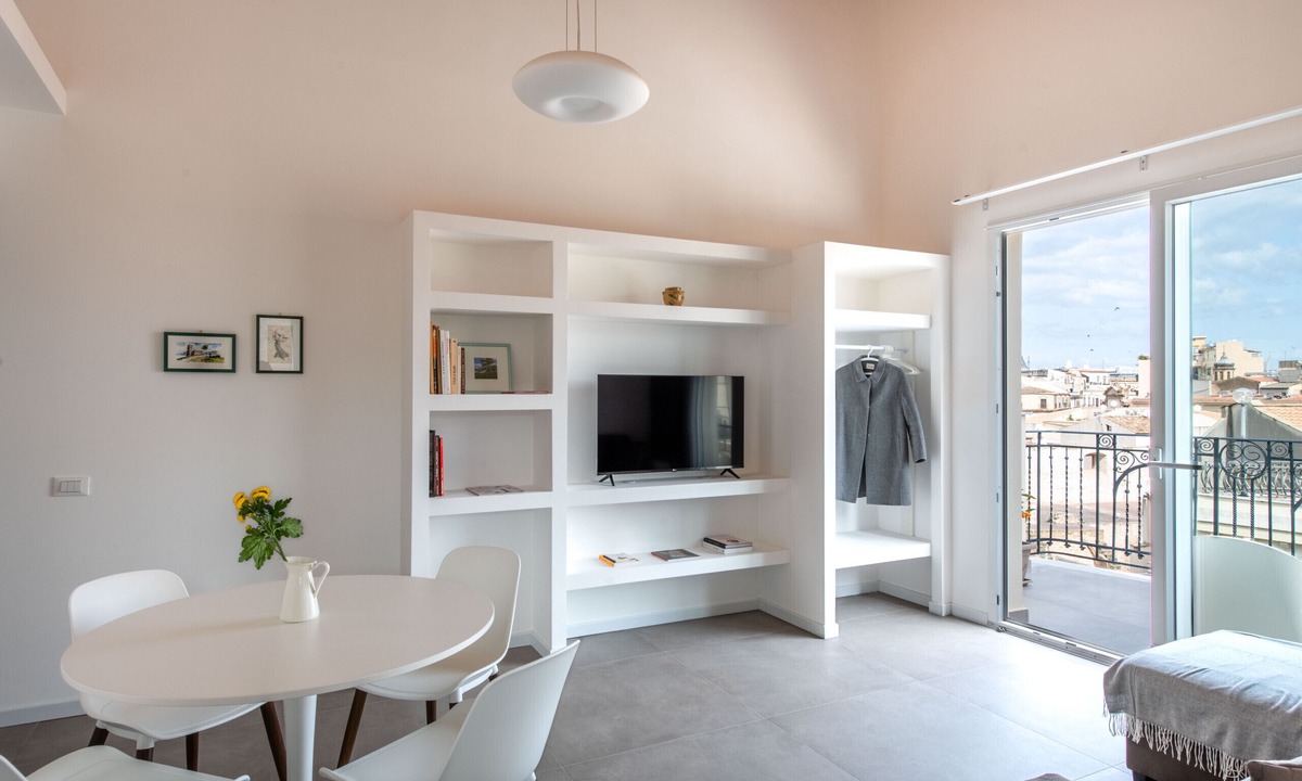 Castellammare Vucciria Apartment | Suite Vucciria with Terrace by Wonderful Italy