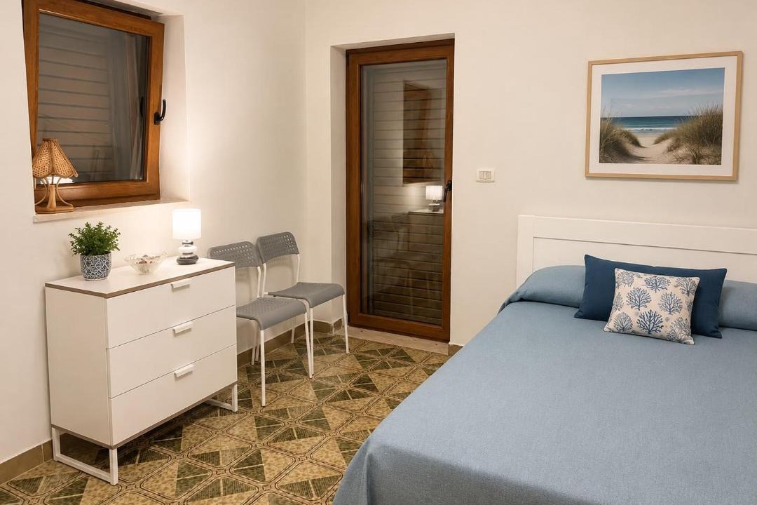 Santa Maria di Castellabate Apartment | House with terrace and direct access to the beach