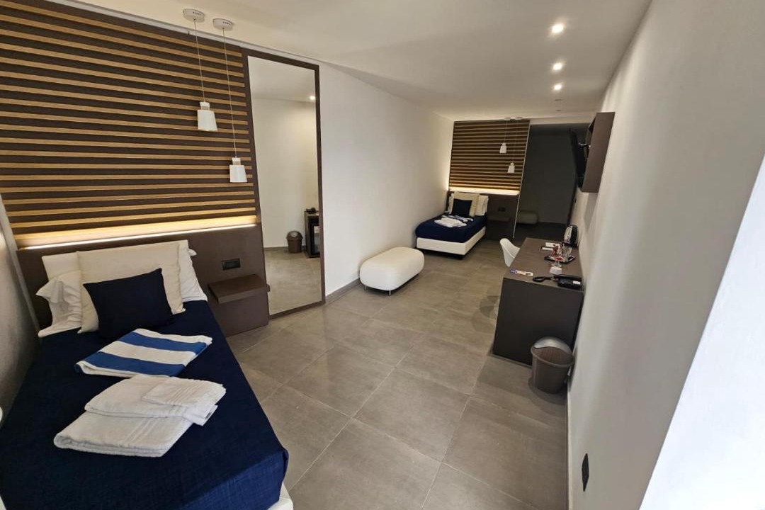 Torre Colonna-sperone Hotel | Hotel Sporting Club