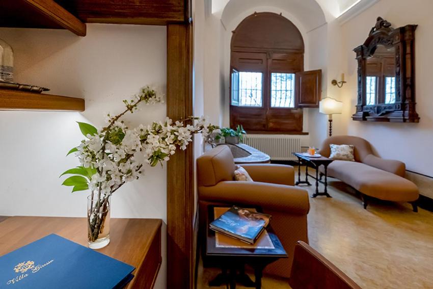 Meta Hotel | Relais Villa Giusso