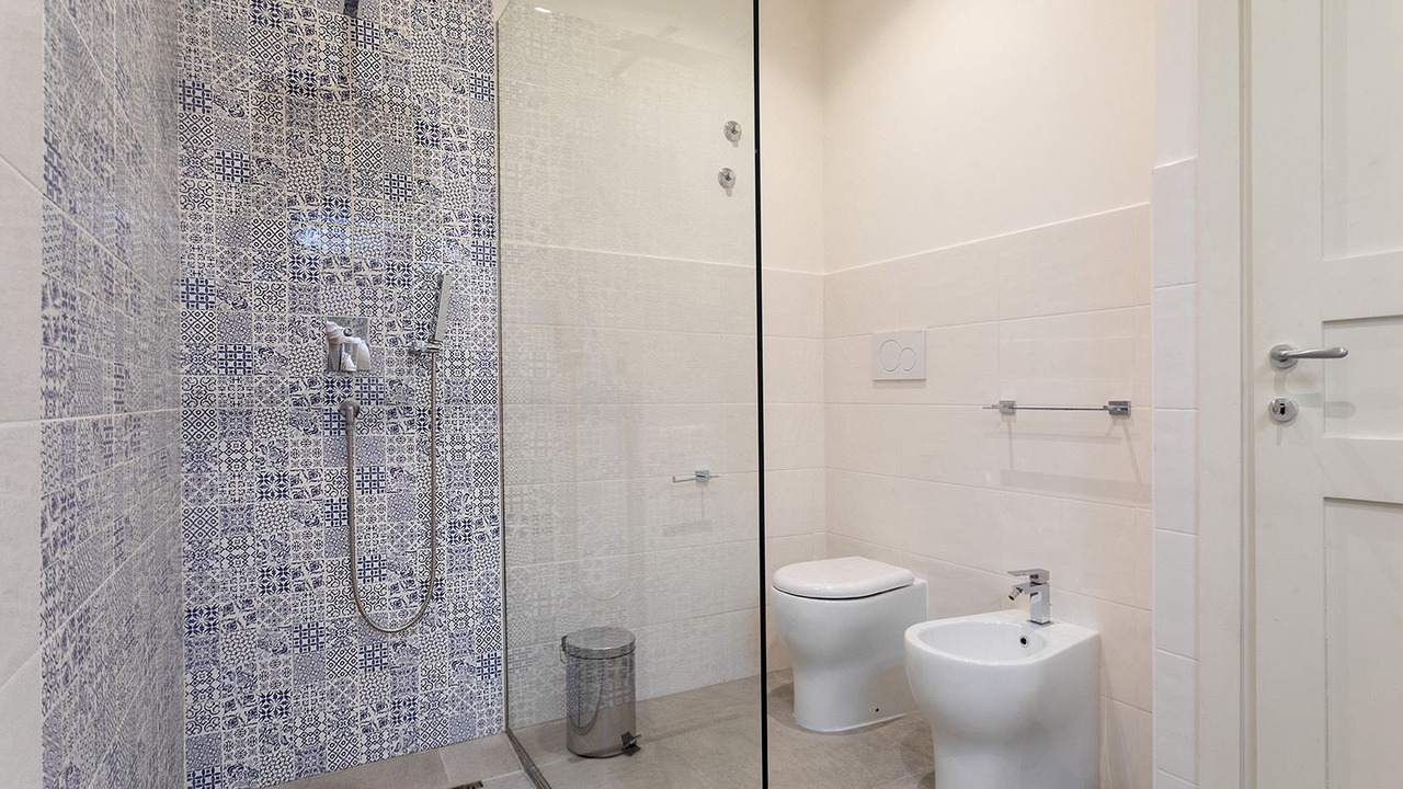 Photo of Bathroom in Noto Historic Centre