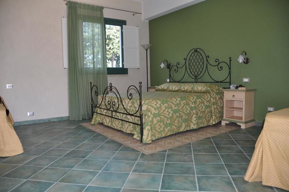 Photo of Bedroom in Scopello
