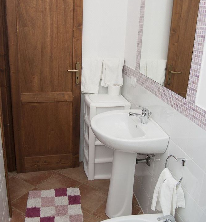 Photo of Bathroom in Nubia