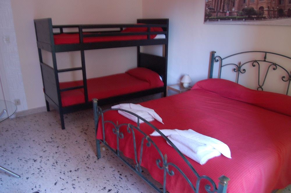 Photo of Bedroom in Corso dei Mille - Sant'Erasmo