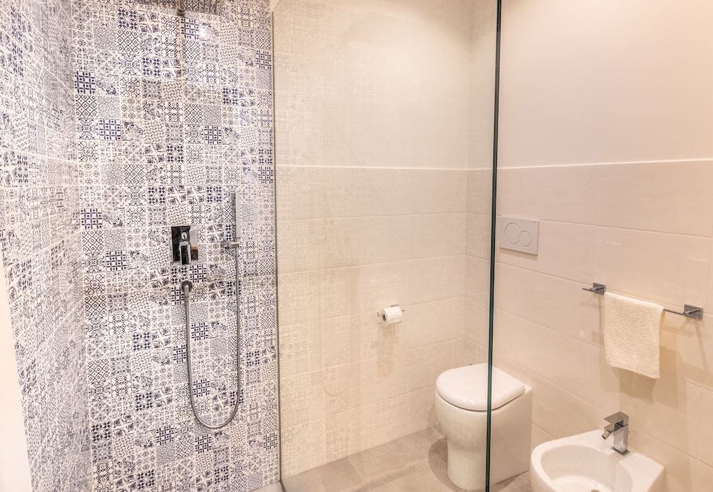 Photo of Bathroom in Noto Historic Centre