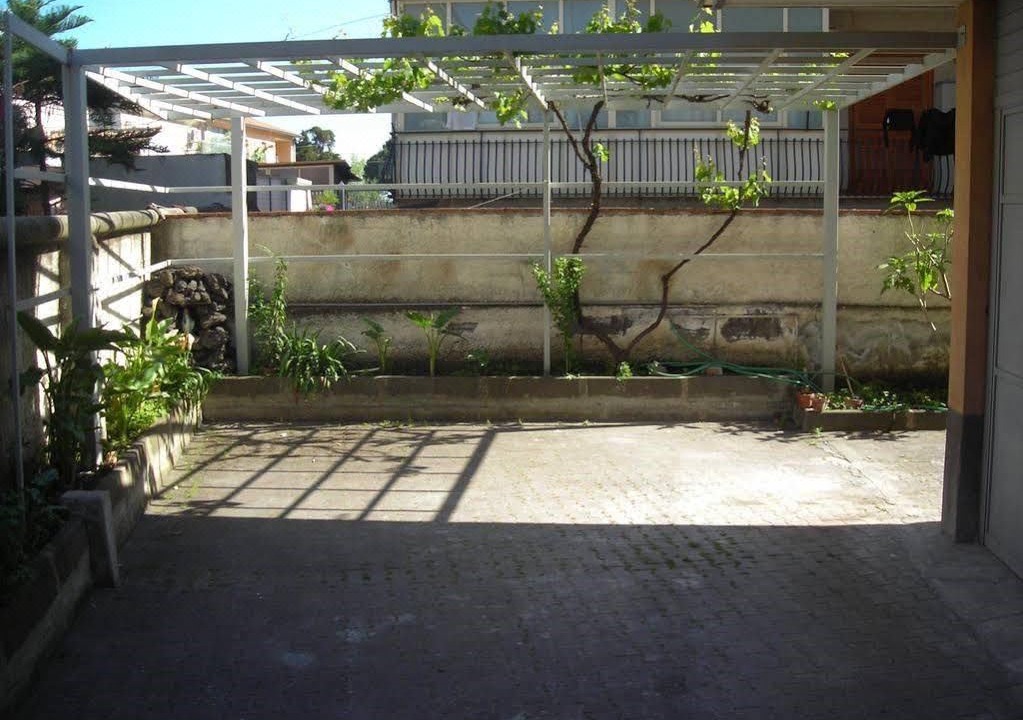 Photo of Others in Carruba