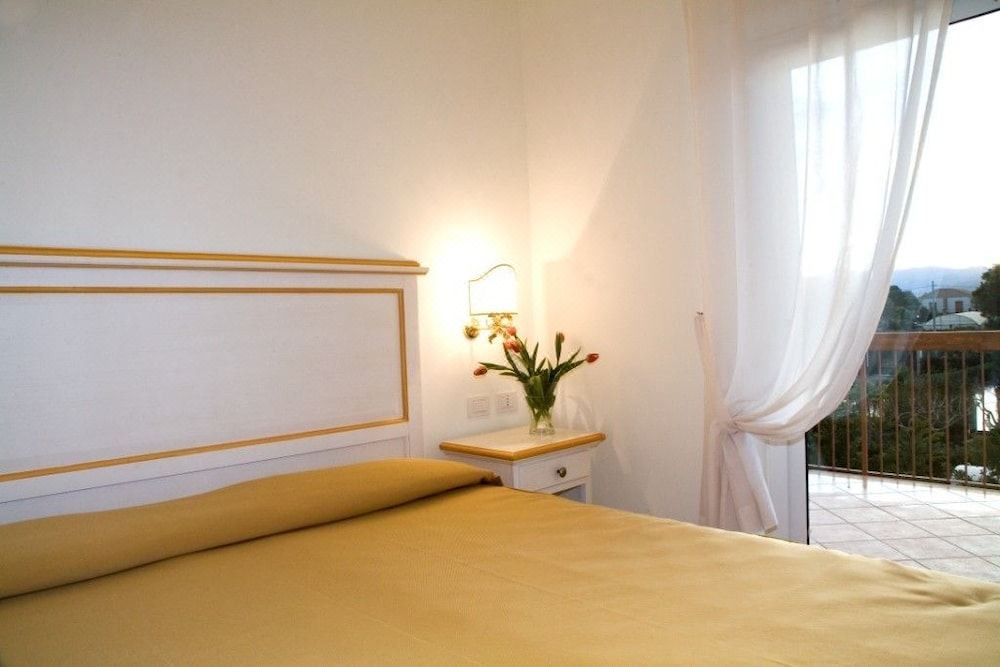 Photo of Bedroom in Torre di Faro