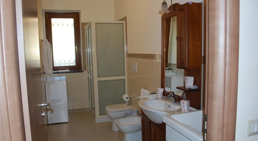 Photo of Bathroom in Trecastagni