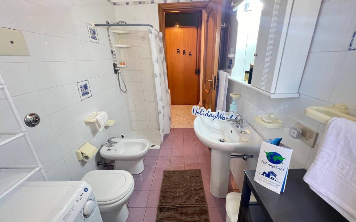 Photo of Bathroom in Oliveri
